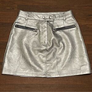 Jolie & Joy Silver Faux Leather Mini Skirt Small